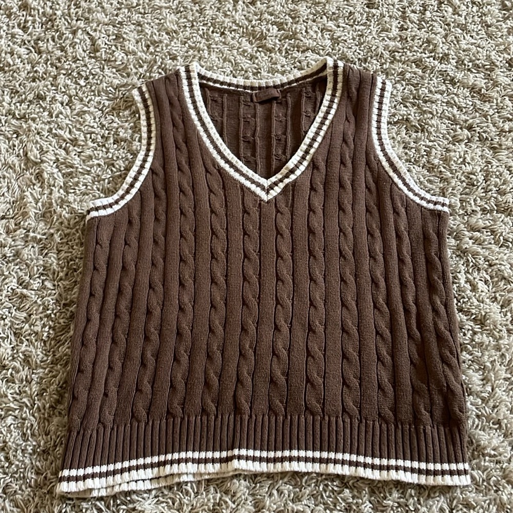 Brandy Melville Brown White V neck Sweater Vest